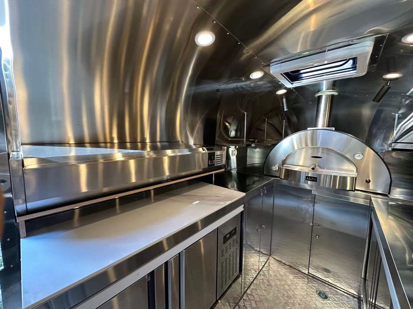 Solbad — Trailer im Betrieb